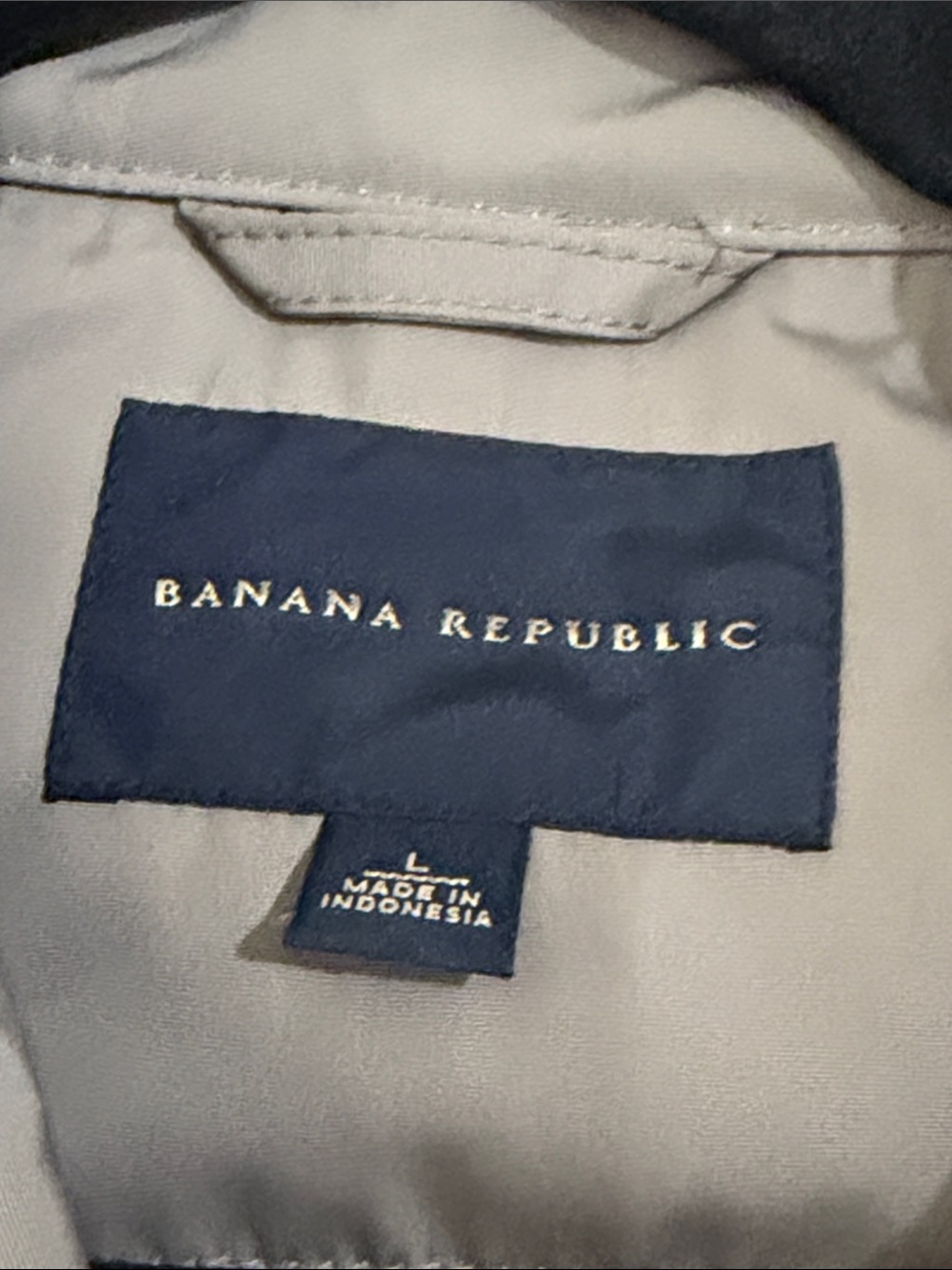 Banana Republic trench coat - Picture 2 of 5